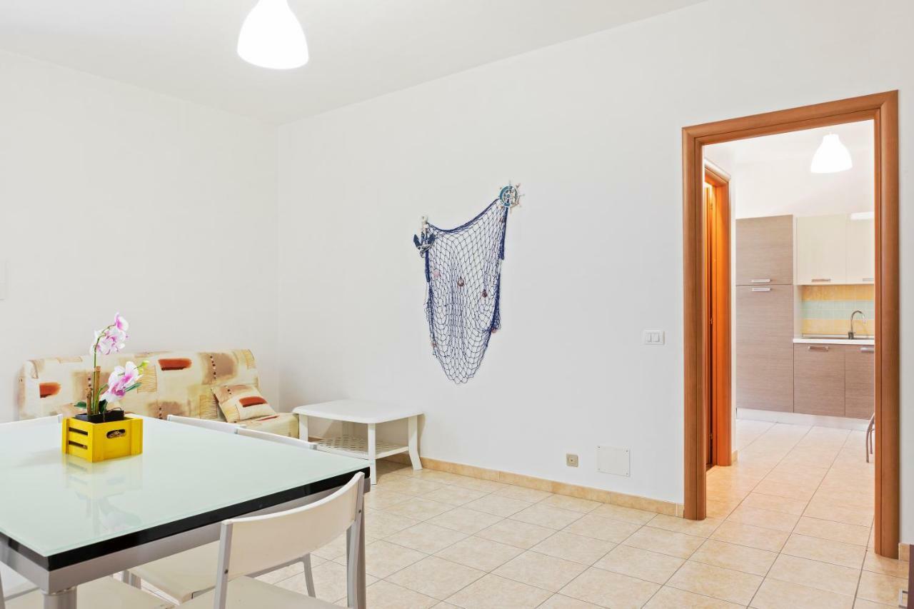 Focallo Seaside Holiday Flat Santa Maria Del Focallo Buitenkant foto