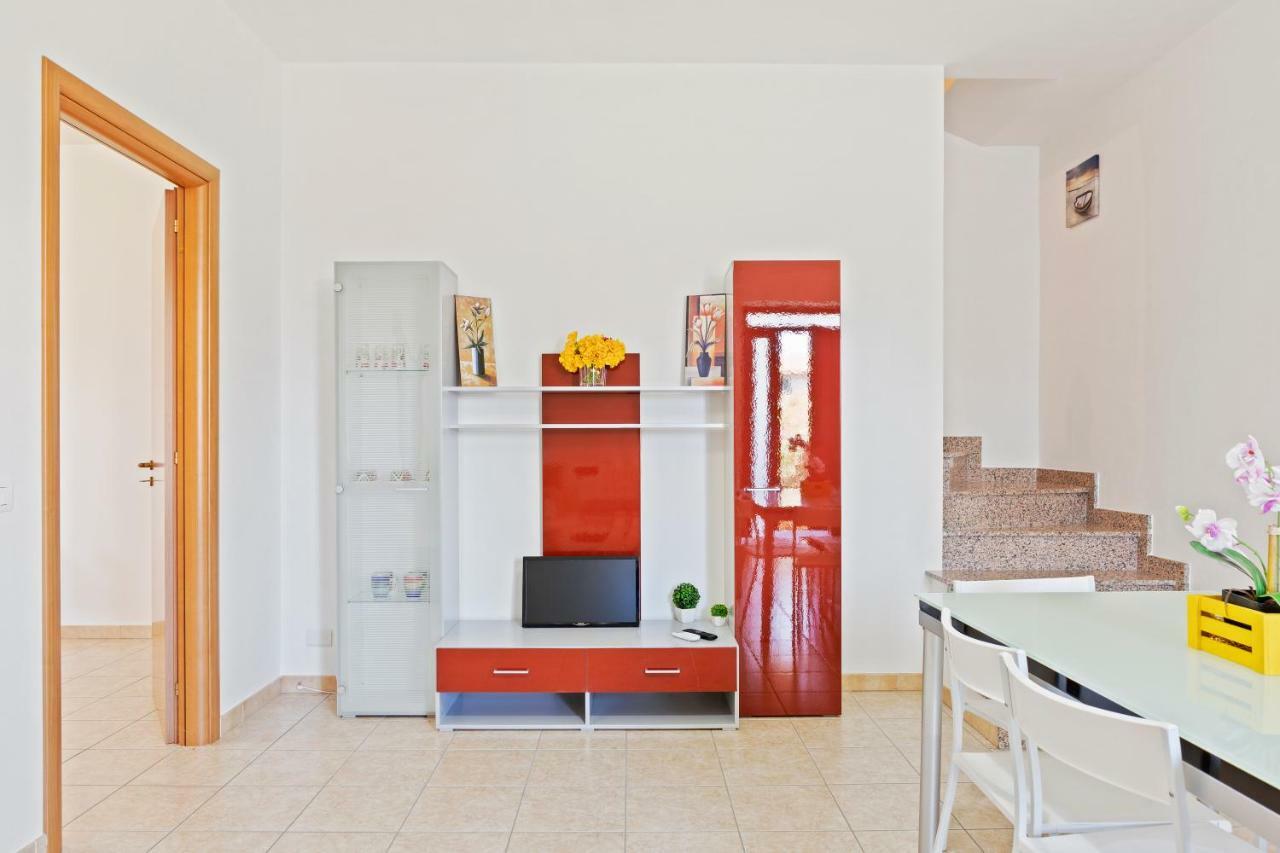 Focallo Seaside Holiday Flat Santa Maria Del Focallo Buitenkant foto